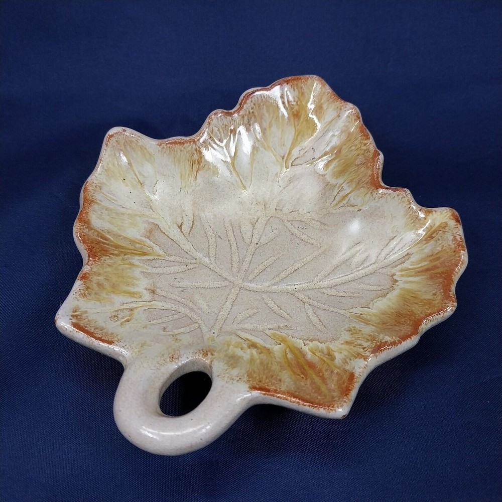 Vintage McMaster 21 Canada Pottery Cream Maple Small Leaf  Dish  Fall Decor